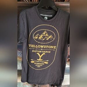 Yellowstone Dutton Ranch Graphic Tee - Black